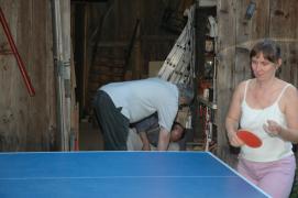 Isabella/Tischtennis/(Hintergrund: Charly, Franz) Isabella/Tischtennis/(Hintergrund: Charly, Franz)