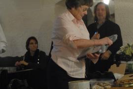 Herta beim Auspacken 3:/doch noch ein Computer! Herta beim Auspacken 3:/doch noch ein Computer!