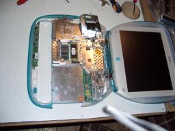 IBook blau Zerlegung/Disk upgrade 2005 IBook blau Zerlegung/Disk upgrade 2005