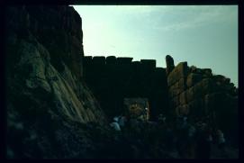 Griechenland 1992/Organisiert ueber Gymnasium Waidhofen.Thaya/Mag. Gut, Mag. Poeppl et al/acropolis? Griechenland 1992/Organisiert ueber Gymnasium Waidhofen.Thaya/Mag. Gut, Mag. Poeppl et al/acropolis?