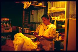 El Salvador 1995/pupuseria El Salvador 1995/pupuseria